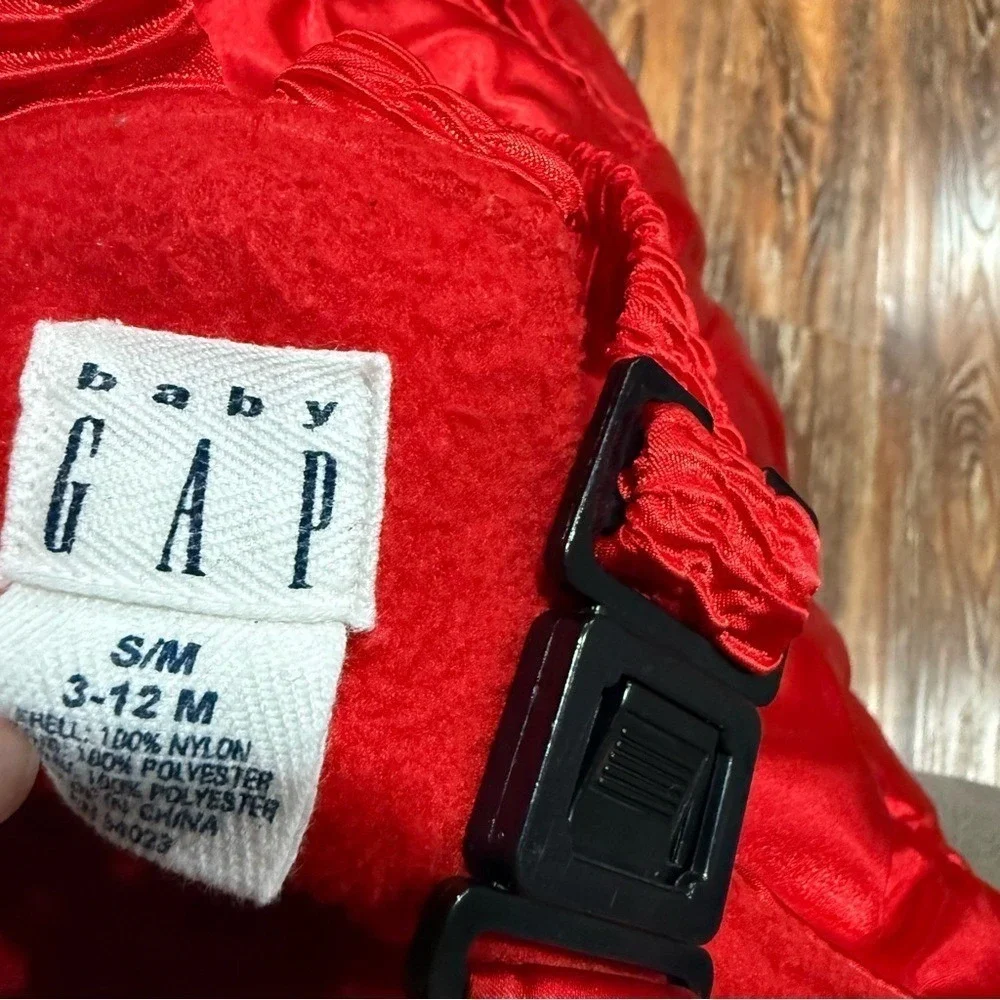 GAP baby red